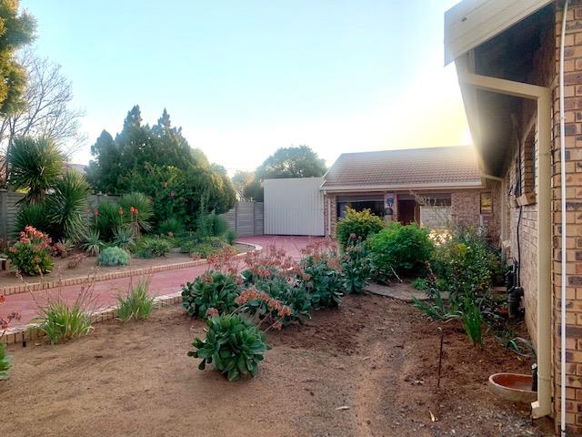 4 Bedroom Property for Sale in Universitas Ridge Free State